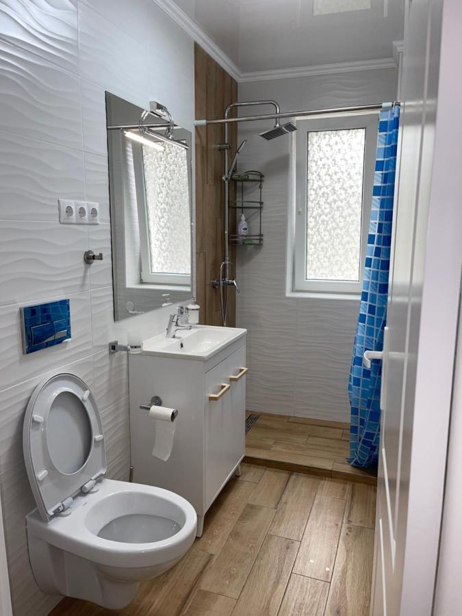 Ferienwohnung Apartament Bancila Botoşani Exterior foto