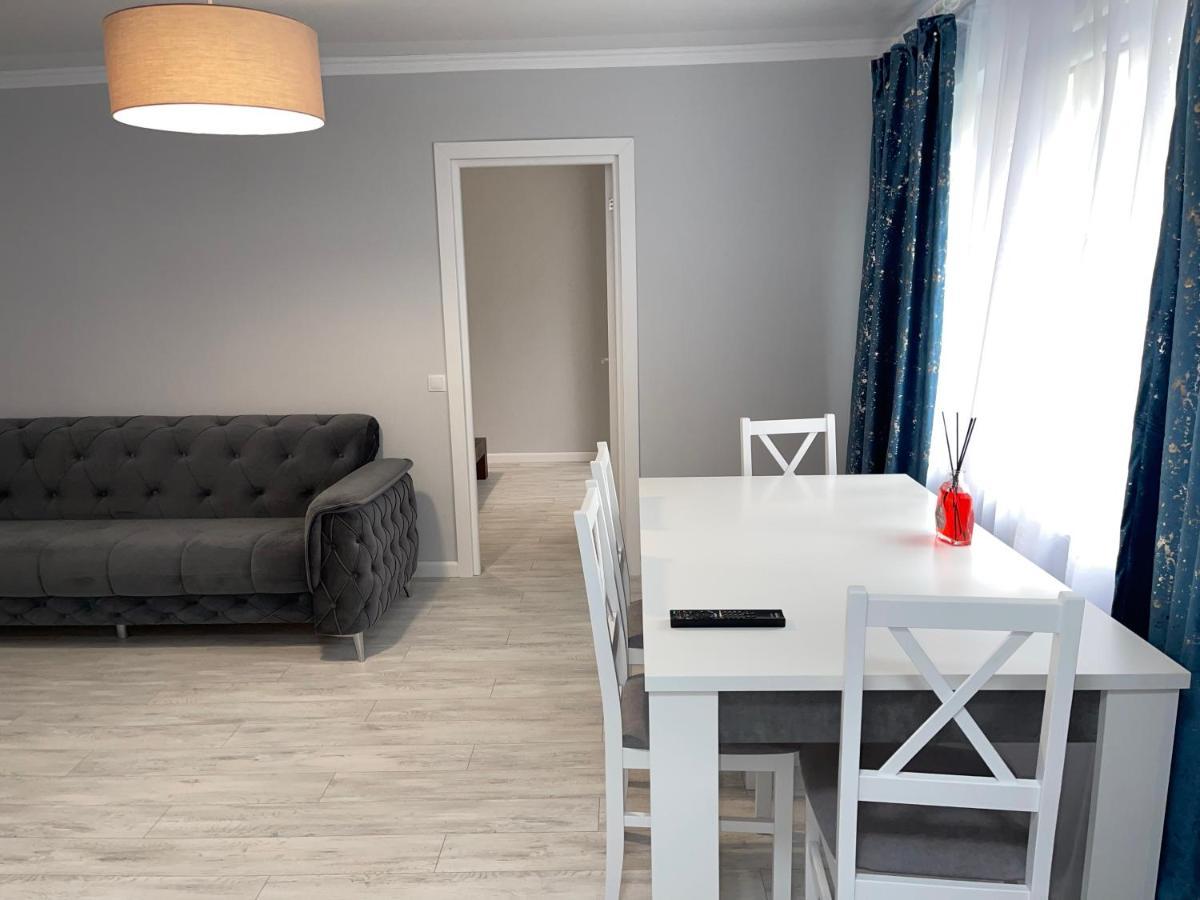 Ferienwohnung Apartament Bancila Botoşani Exterior foto